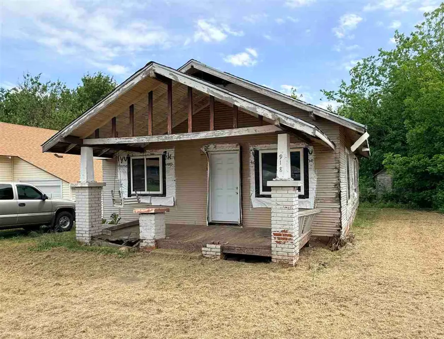 918 Holly, Perry, OK 73077 - #2