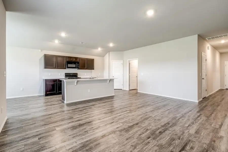 1009 NE Third, Perkins, OK 74059 - #3