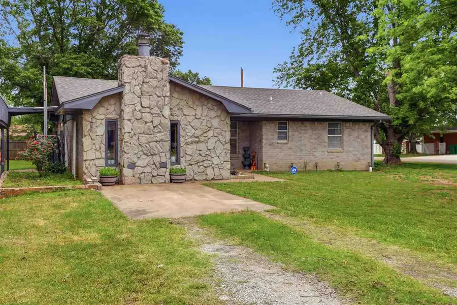 205 Taz Avenue, Morrison, OK 73061 - #2