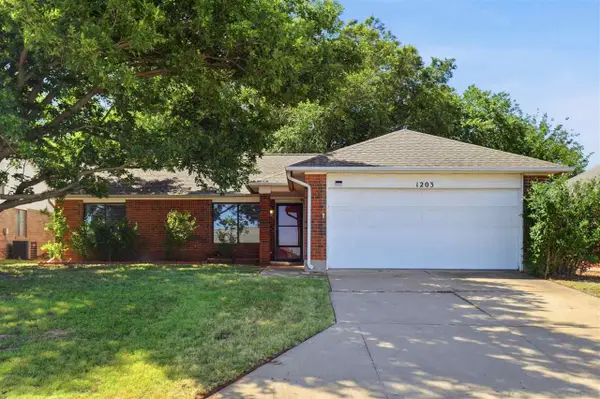 1203 E Dell, Stillwater, OK 74075
