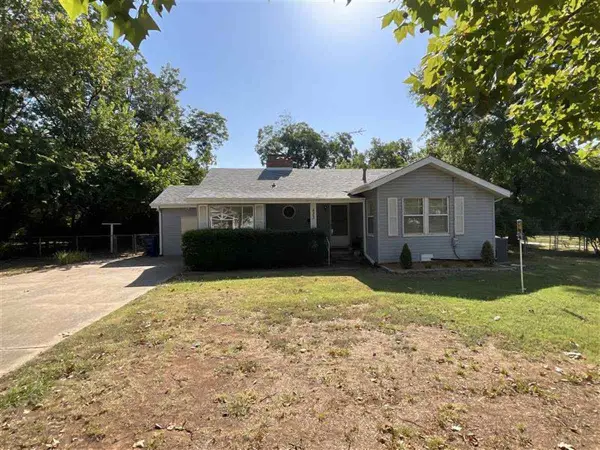 823 S Blakeley, Stillwater, OK 74074