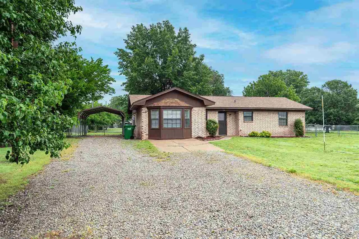 724 Oklahoma Street, Morrison, OK 73061-9481 - #1