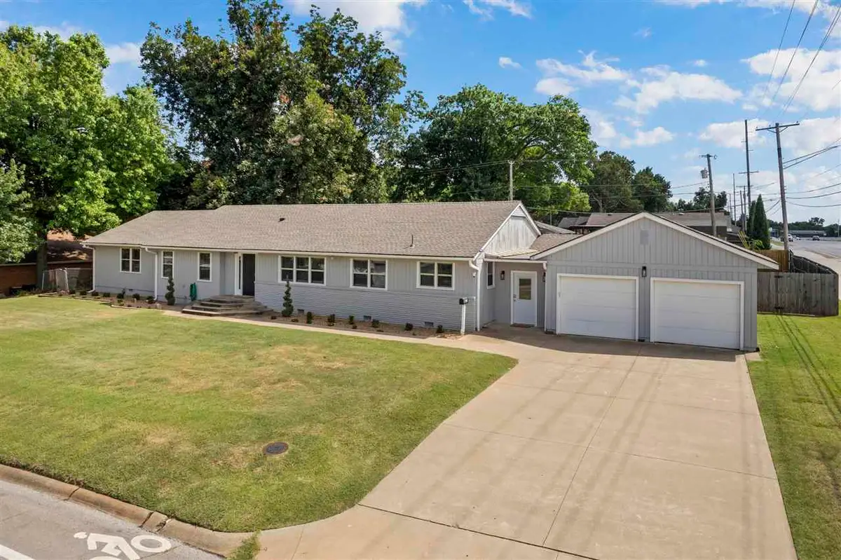 2223 W University Avenue, Stillwater, OK 74074 - #1