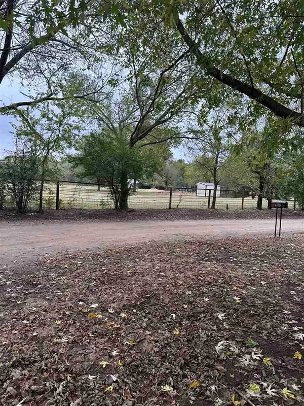 4 W Hickory, Tryon, OK 74875