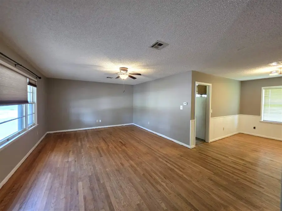 1404 Country Club Drive, Perry, OK 73077-2237 - #3