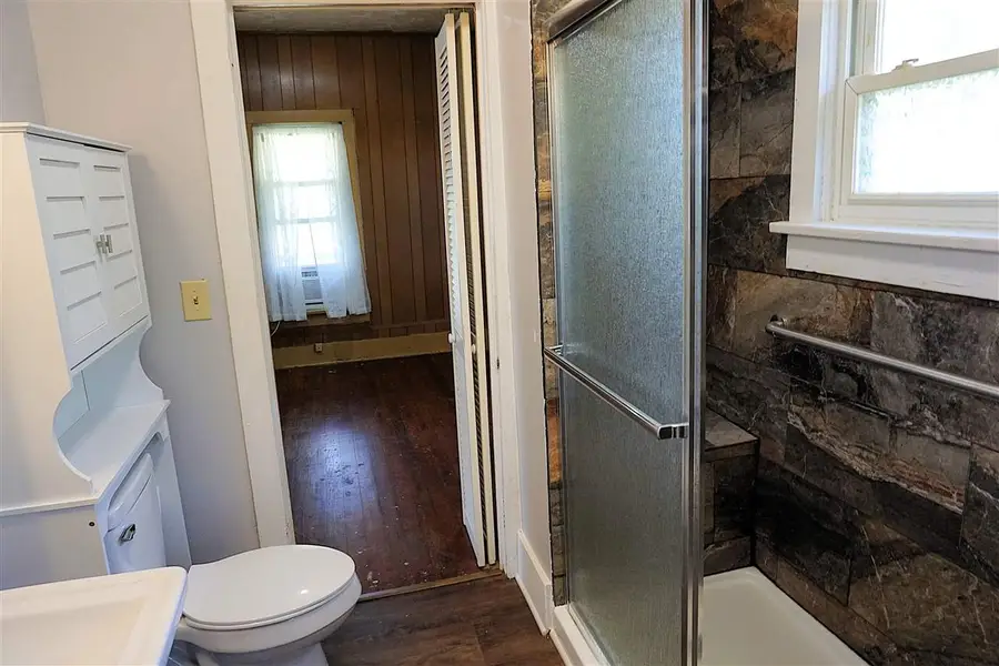 218 E Brookfield, Ponca City, OK 74601 - #3