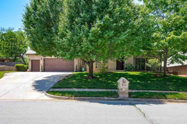 809 Fox Run Trail, Edmond, OK 73034-7361