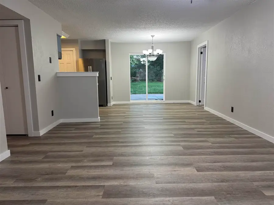 902 Pogue Street, Perkins, OK 74059 - #2