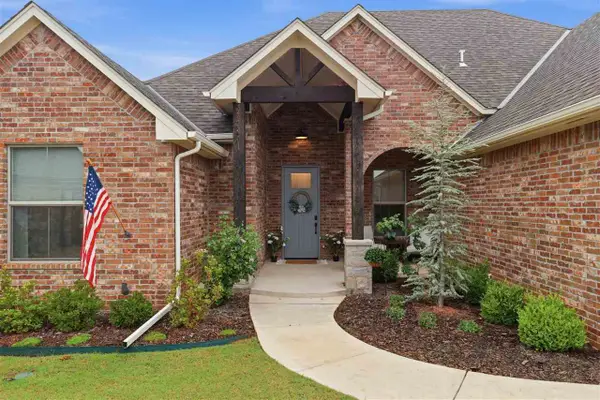 5716 Goldstone Court, Mustang, OK 73064