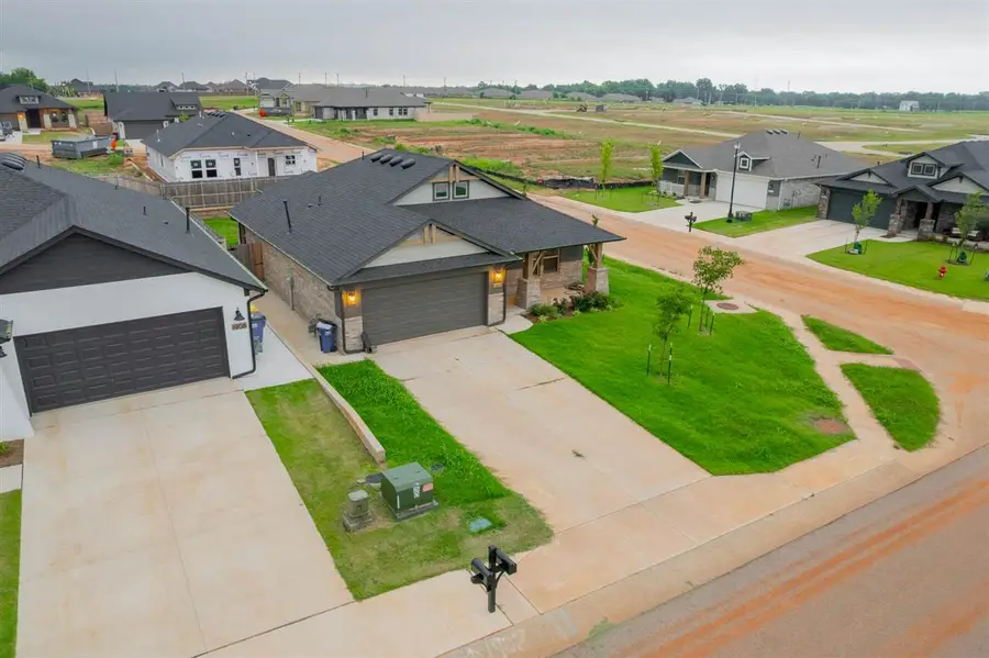 1904 W 29th Avenue, Stillwater, OK 74074-0000 - #2
