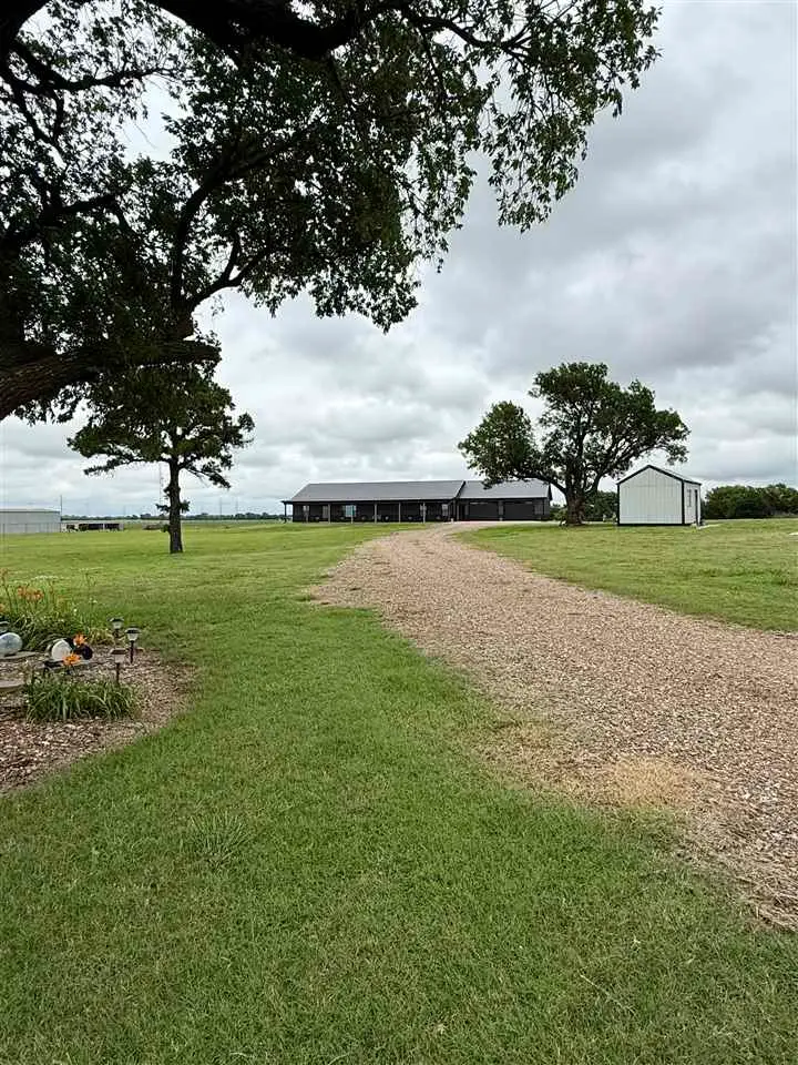 7577 W Pleasant View Road, Ponca City, OK 74601 - #2
