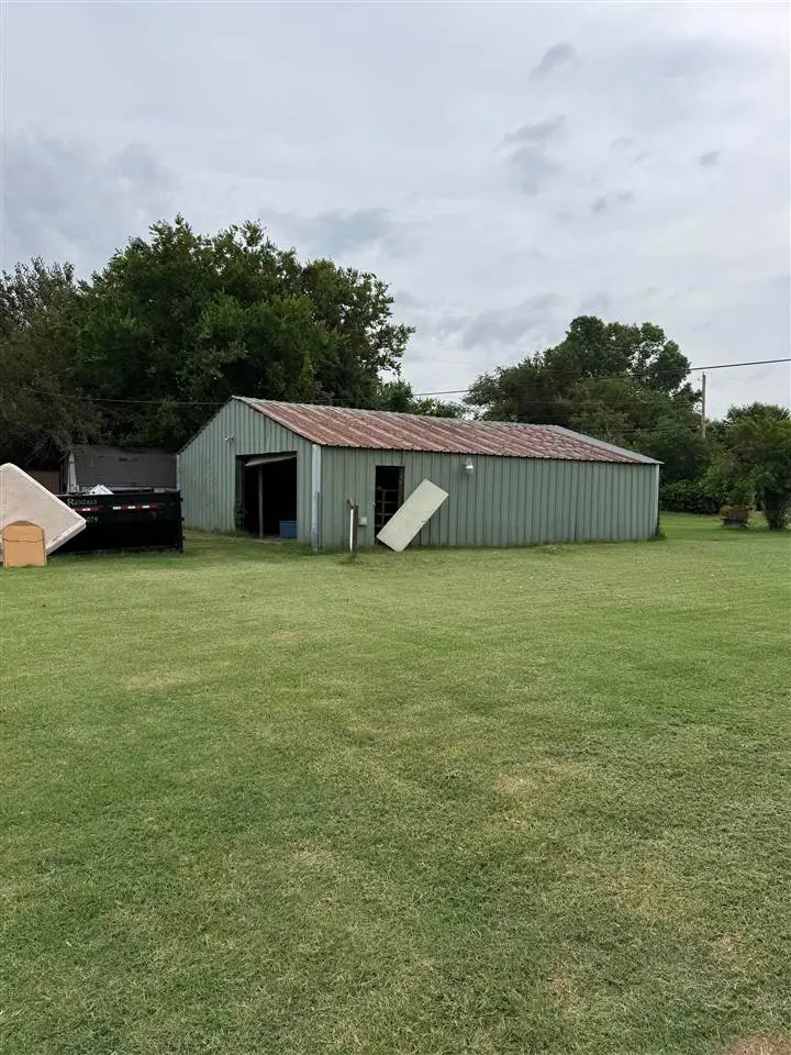 401 Cedar, Hennessey, OK 73742 - #3