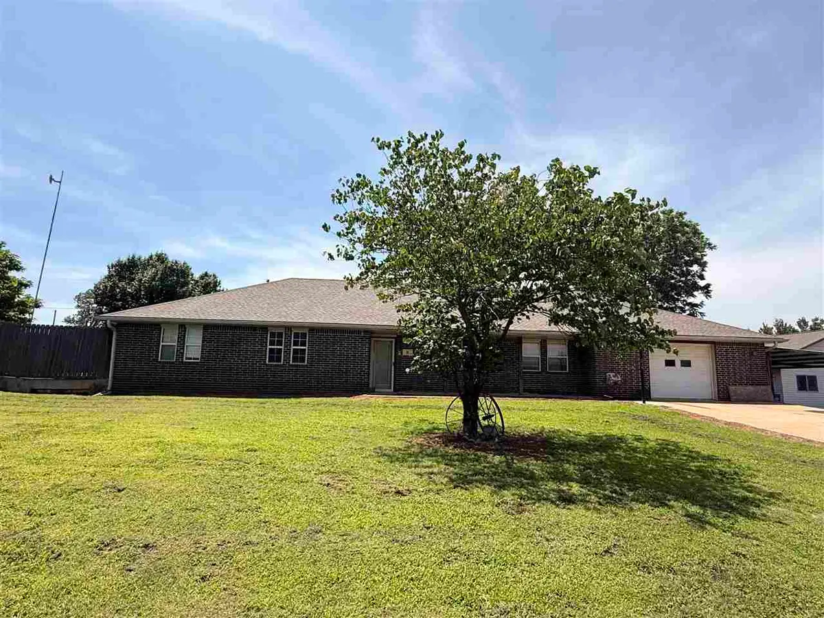 219 N 1st, Tryon, OK 74875 - #1