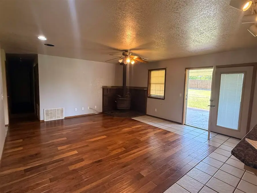 219 N 1st, Tryon, OK 74875 - #2