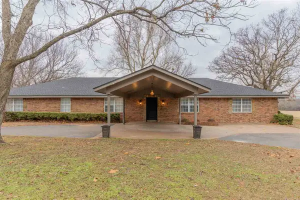 4215 E 122nd Street, Perkins, OK 74059