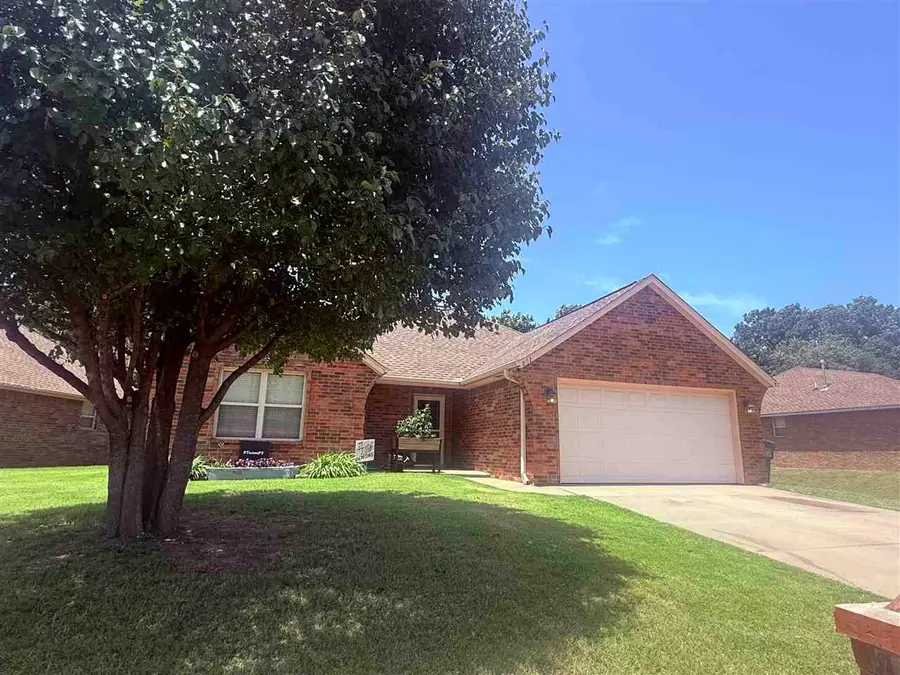 801 N Methodist Avenue, Perkins, OK 74059 - #2