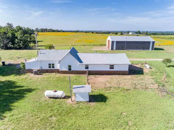 7609 N Bethel Road, Glencoe, OK 74032