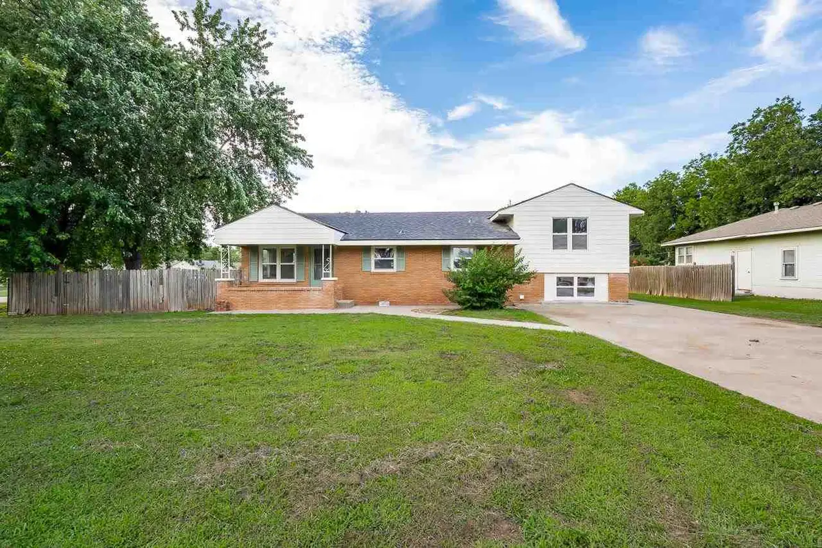 1211 Kaw Street, Perry, OK 73077 - #1
