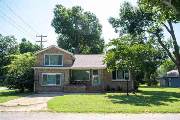 424 NE 2nd Street, Perkins, OK 74059