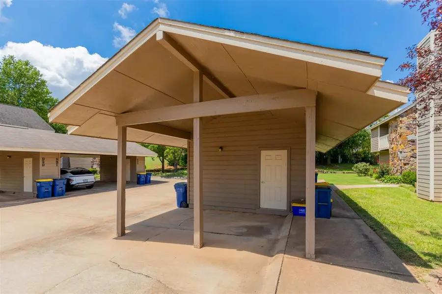 928 W Parkway Drive, Stillwater, OK 74075-0000 - #3