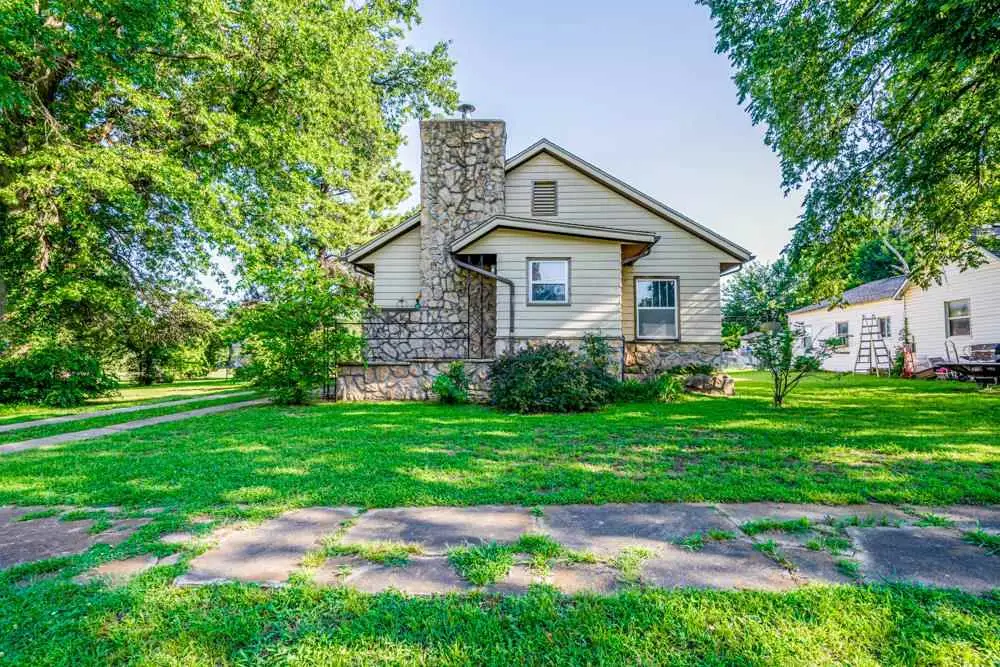 107 W A Avenue, Morrison, OK 73061 - #1