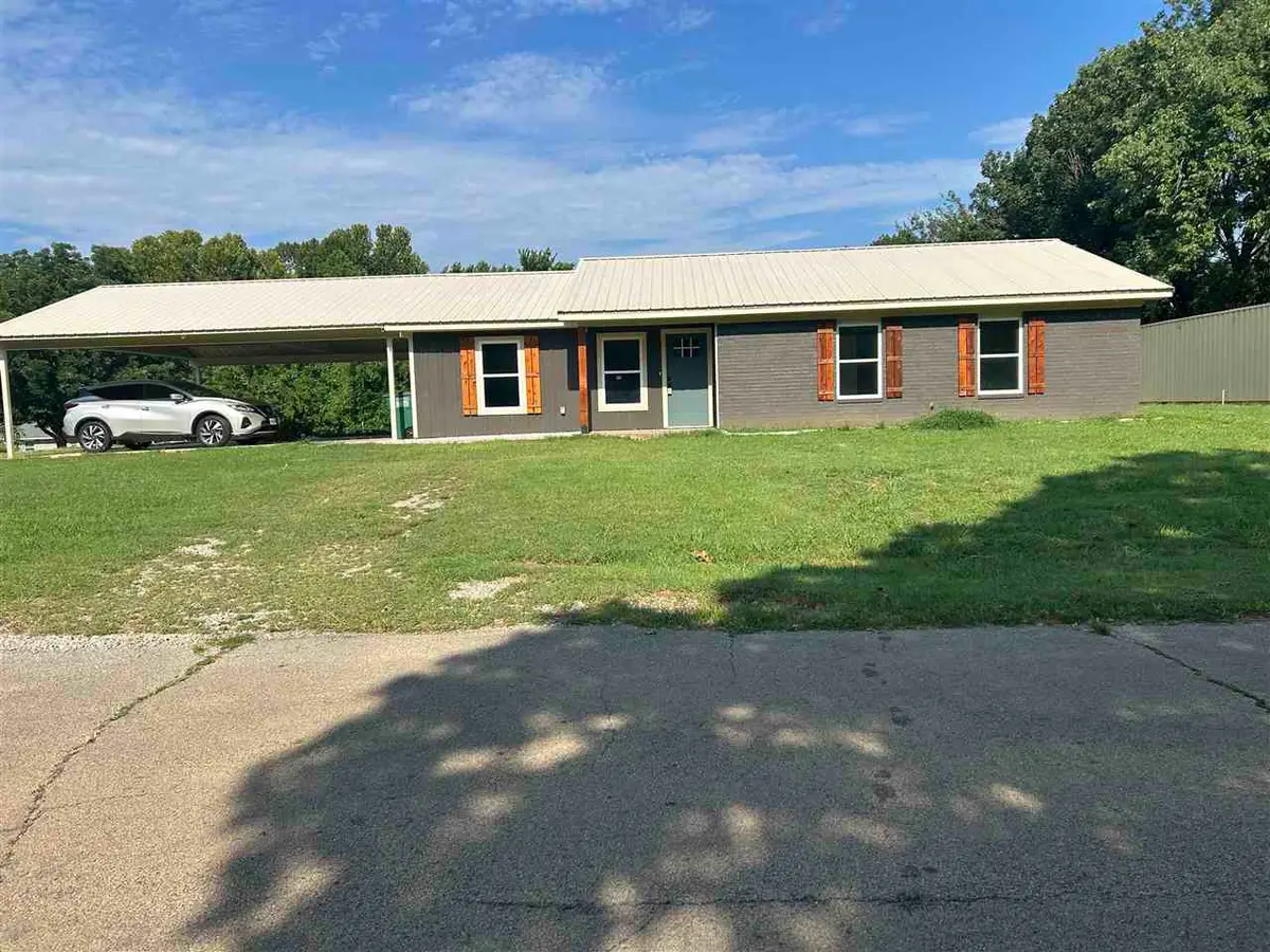 415 SE 3rd Street, Perkins, OK 74059 - #1