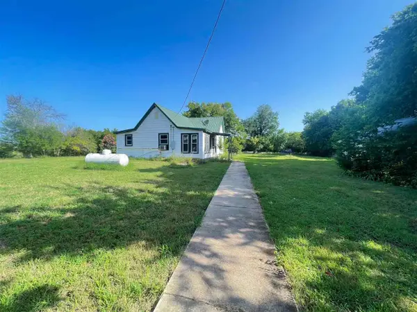 7017 W main Street, Cushing, OK 74023