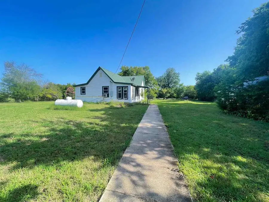 7017 W main Street, Cushing, OK 74023 - #2
