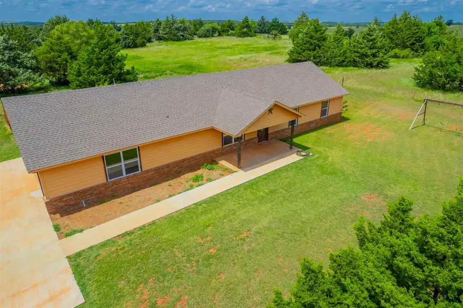 5410 S Pleasant Valley Road, Mulhall, OK 73063-0000 - #3