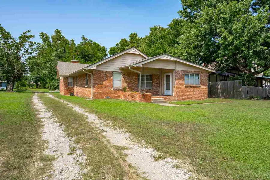 317 E Chantry Street, Perkins, OK 74059 - #2