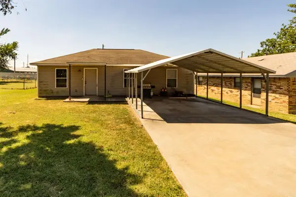 1015 E Greenlee Street, Cushing, OK 74023