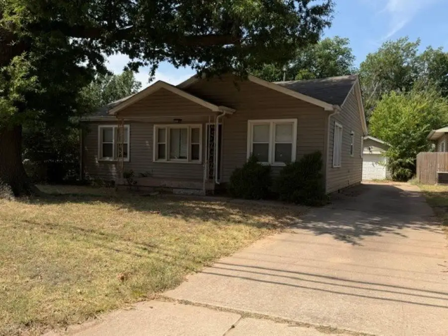 1104 S Pine Street, Stillwater, OK 74074-0000 - #2