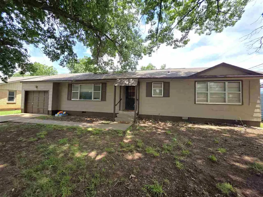 1404 Country Club Drive, Perry, OK 73077-2237 - #2