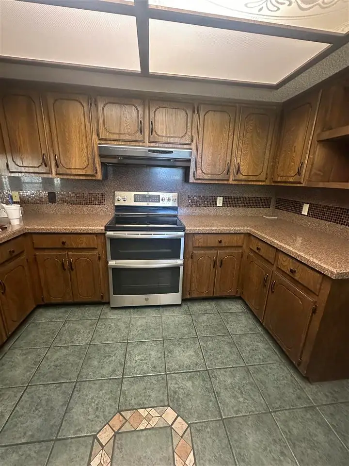 319 N Shady Lane, Cushing, OK 74023 - #2