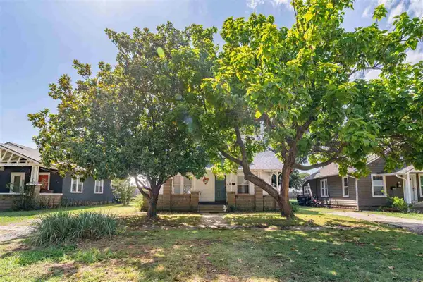 130 S lewis Street, Stillwater, OK 74074