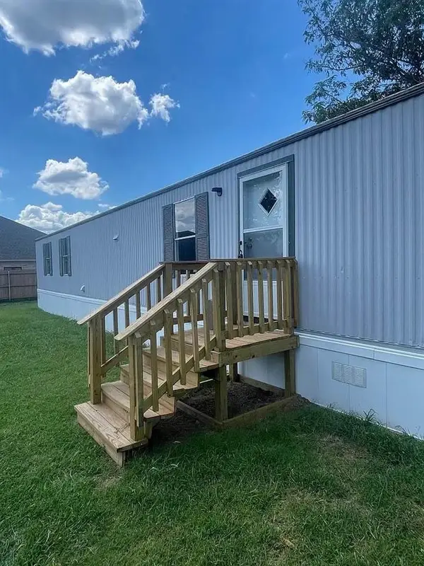 1100 Lovers Lane, Perkins, OK 74059