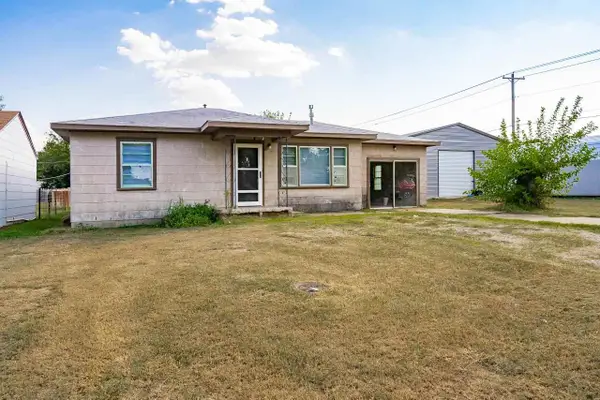 1316 Kaw Street, Perry, OK 73077