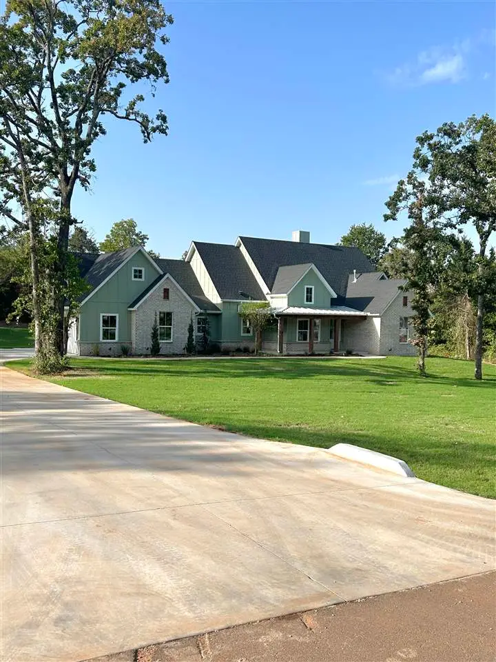 21100 Reserve Cir., Harrah, OK 73045 - #1