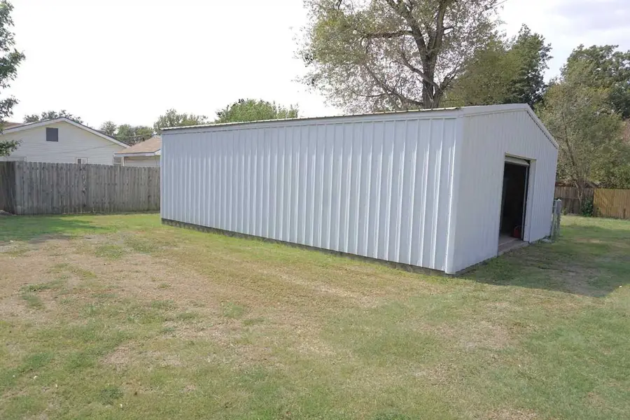 1700 N 1st Street, Ponca City, OK 74601-2639 - #2