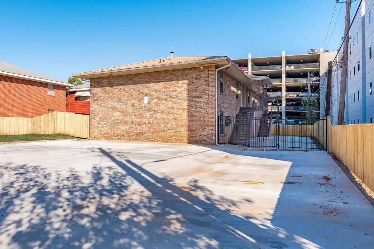 214 W Maple Avenue, Stillwater, OK 74074 - #1