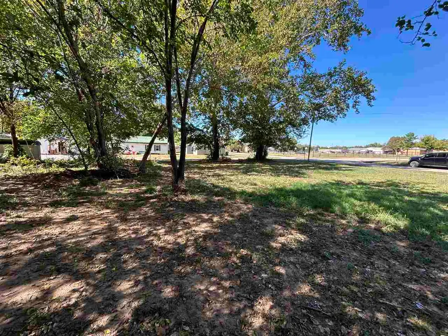 220 W Stumbo, Perkins, OK 74059-0275 - #2