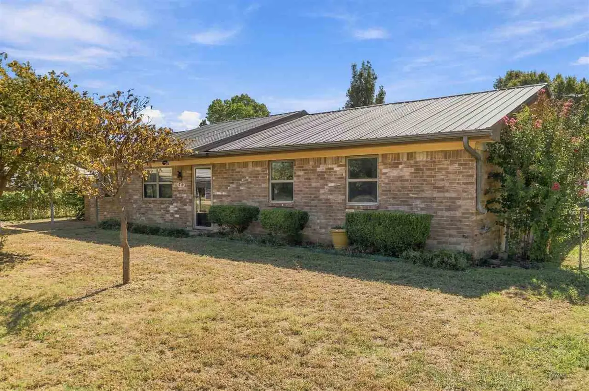 819 W Seminole Drive, Stillwater, OK 74075 - #1