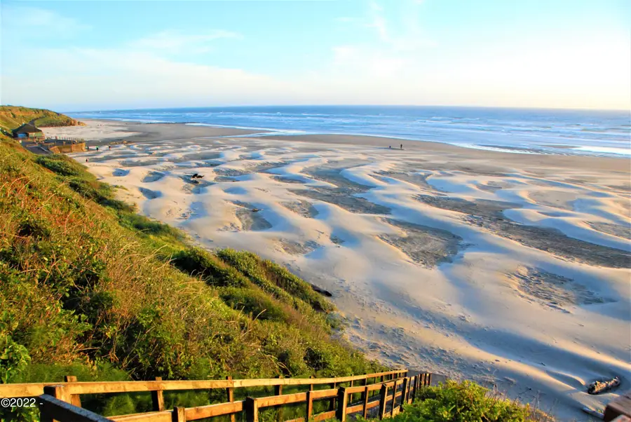 701 NW Coast, Newport, OR 97365 - #3