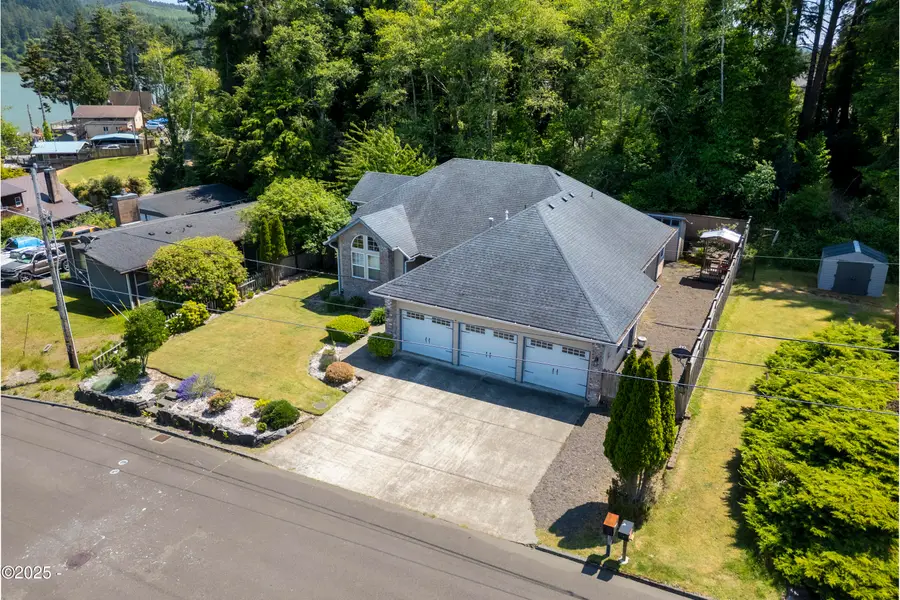 3200 NE 30th, Lincoln City, OR 97365 - #2