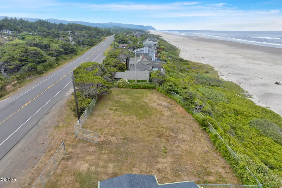 3692 SW Pacific Coast, Waldport, OR 97394 - #2