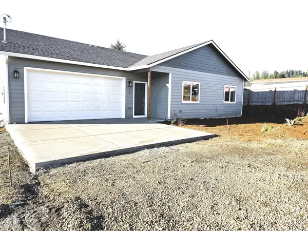 80 N West View, Otis, OR 97368