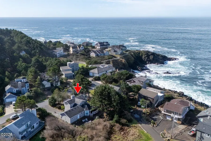 465 SW Edgewater, Depoe Bay, OR 97341 - #2