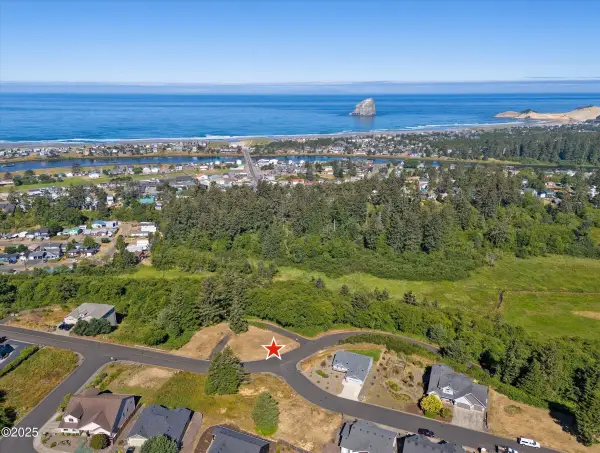 14 Reddekopp, Pacific City, OR 97135