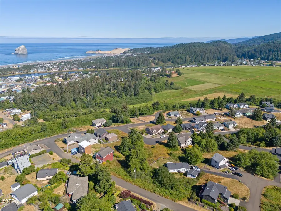 14 Reddekopp, Pacific City, OR 97135 - #3