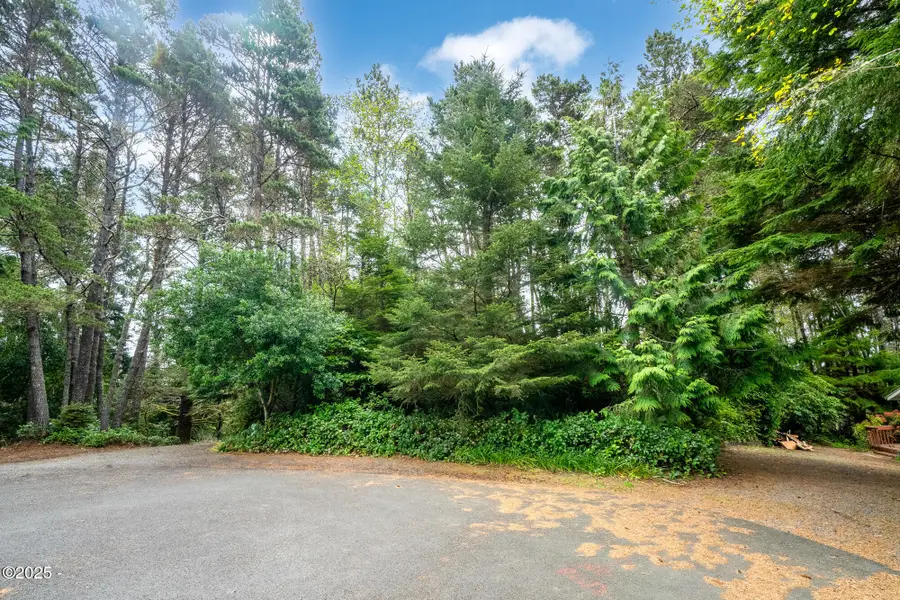 TL 421 La Plaza, Lincoln City, OR 97367 - #2